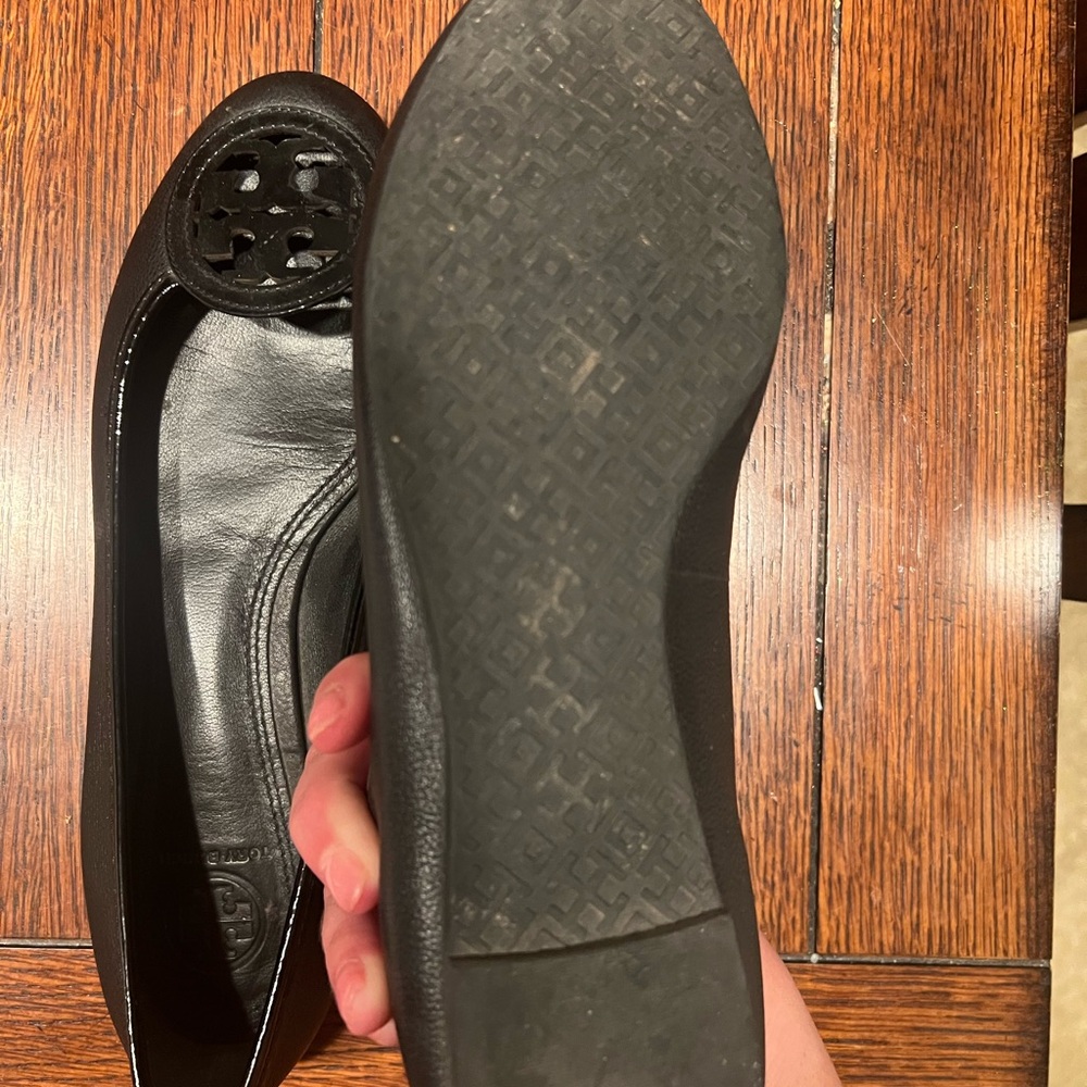 Tory Burch Black Leather Loafers - Picture 2 of 3